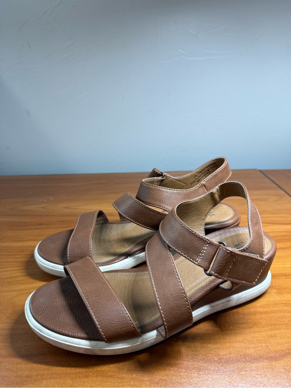 EuroSoft Joella Brown Comfort Sandal Slingback Strappy Ankle Strap Brown 8.5WIDE